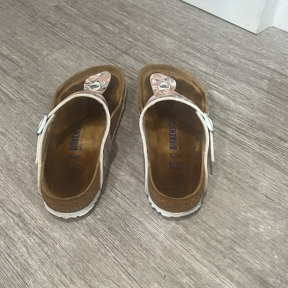 BIRKENSTOCK- Gizeh Sandal - Picture 3 of 3